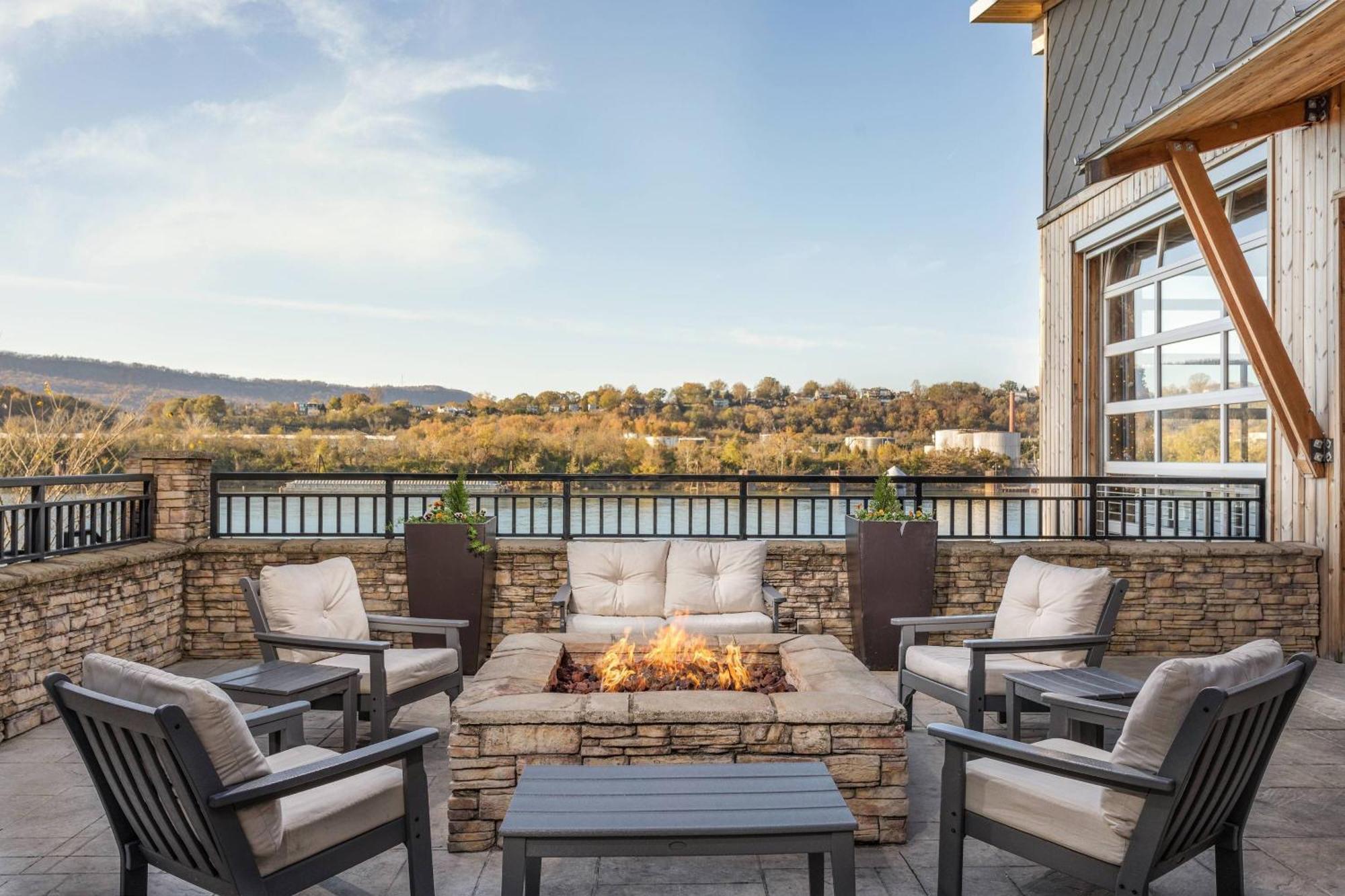 Springhill Suites By Marriott Downtown Chattanooga/Cameron Harbor Eksteriør bilde