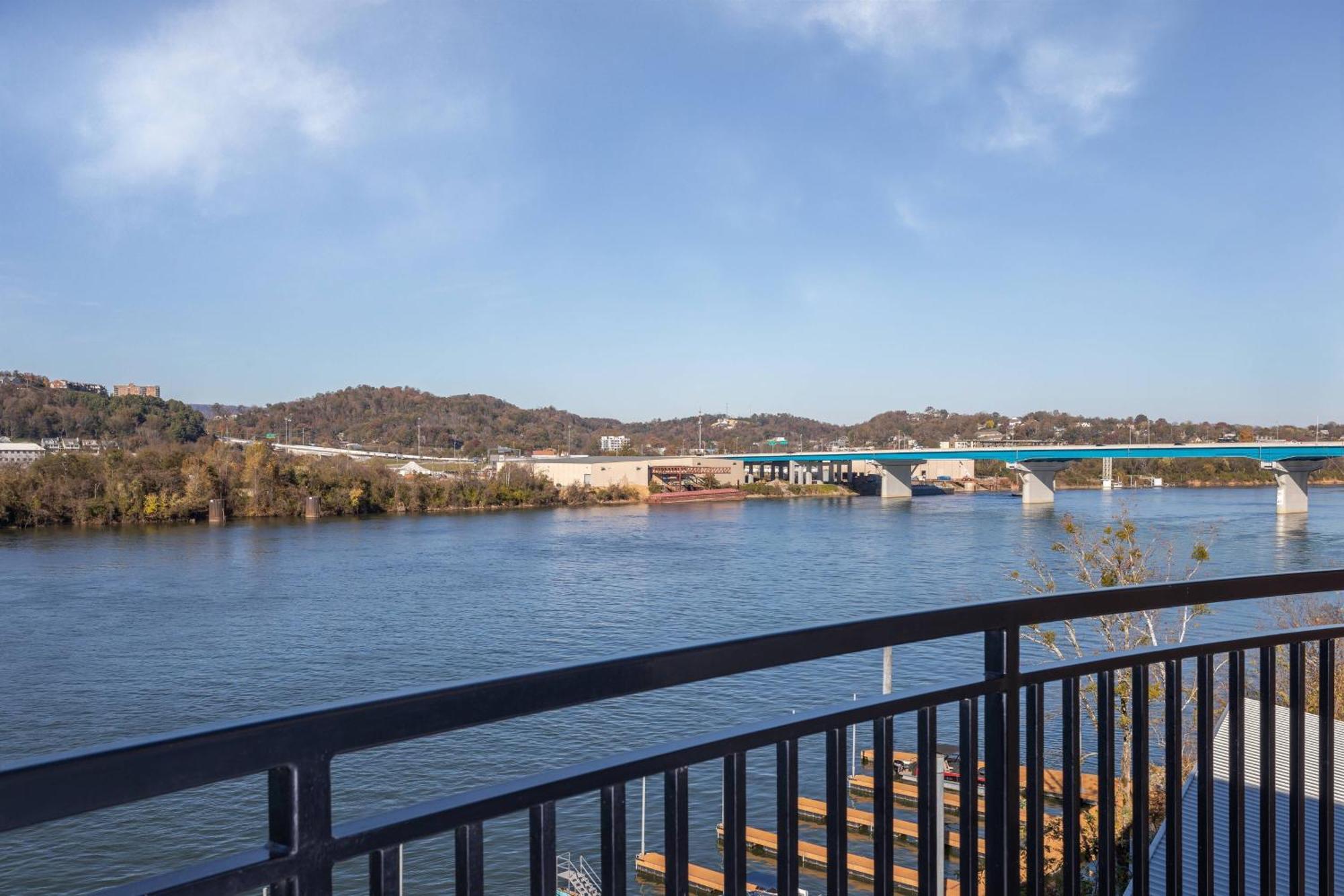 Springhill Suites By Marriott Downtown Chattanooga/Cameron Harbor Eksteriør bilde